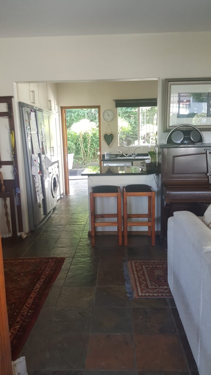 To Let 2 Bedroom Property for Rent in Beacon Bay Eastern Cape